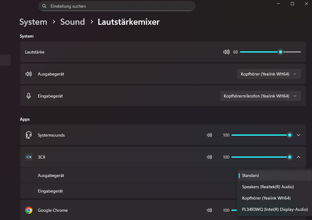 Im System prüfen, ob unter Lautstärkemixer die Lautstärke nicht zu niedrig ist und ob das richtige Ein-sowie Ausgabegerät gewählt wurde- es gilt allgemein und für die App speziell zu prüfen. Z.B. sollte hier bei beiden das Yealink WH64 gewählt sein, welches in diesem Fall benutzt wird.